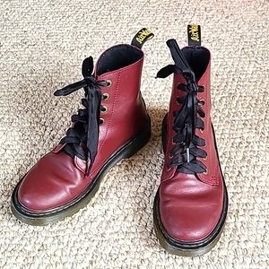 7 Dr Martens boots maroon LUANA